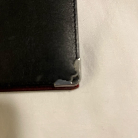 Cartier Calfskin Black long wallet w maroon inside, silver scroll on corners - Picture 3 of 10